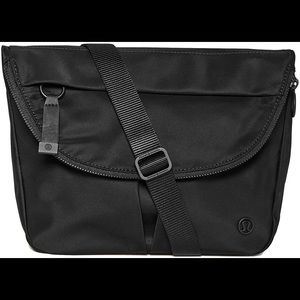 lululemon all night festival bag 5L